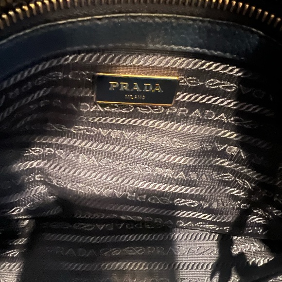 Prada leather handbag - Picture 8 of 11